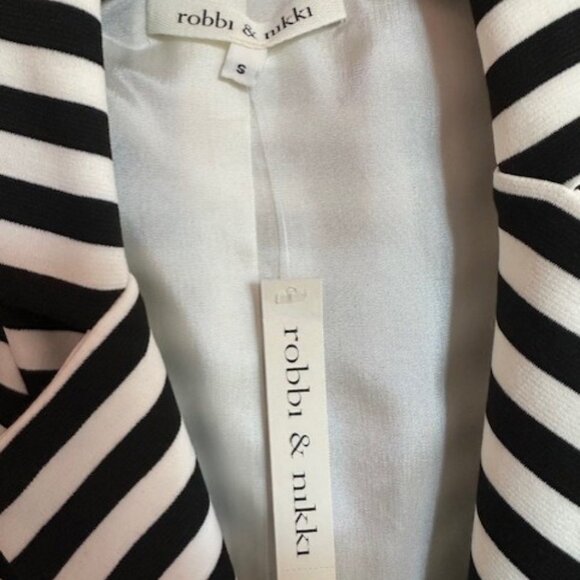 Robbi & Nikki Jacket - Picture 2 of 4